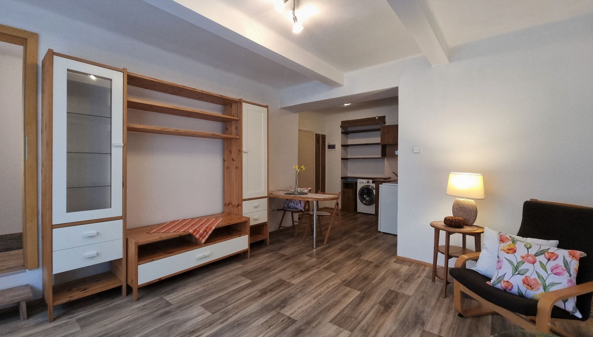 Cihlový byt 2+kk, ul. Škroupova 61